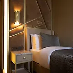 Отель Art Rotterdam-fully Renovated Роттердам