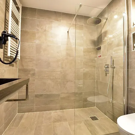 Art Rotterdam-fully Renovated 4* 鹿特丹