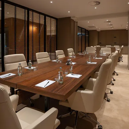 Hotel Art Rotterdam-fully Renovated