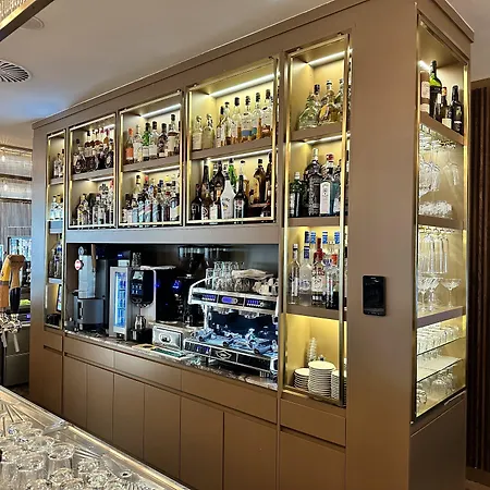 Art Rotterdam-fully Renovated Rotterdam