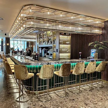 Art Rotterdam-fully Renovated Hotel