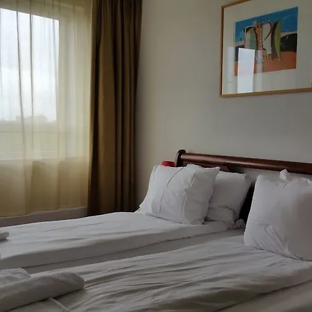 Hotel Art 4*