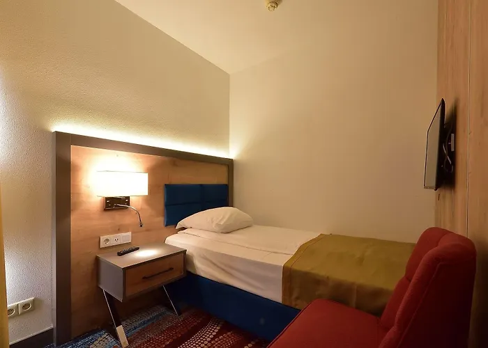 Art Rotterdam-fully Renovated Hotel