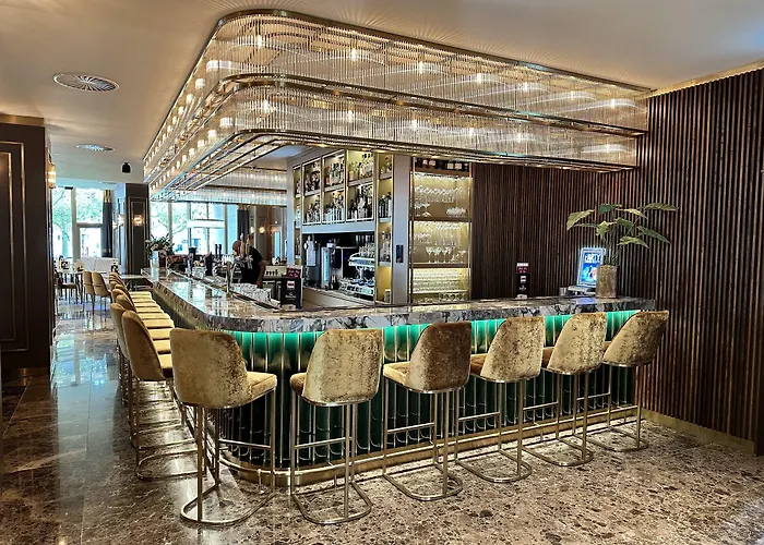 Art Rotterdam-fully Renovated Hotel