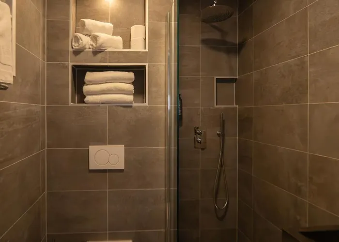 Hotel Art Rotterdam-fully Renovated