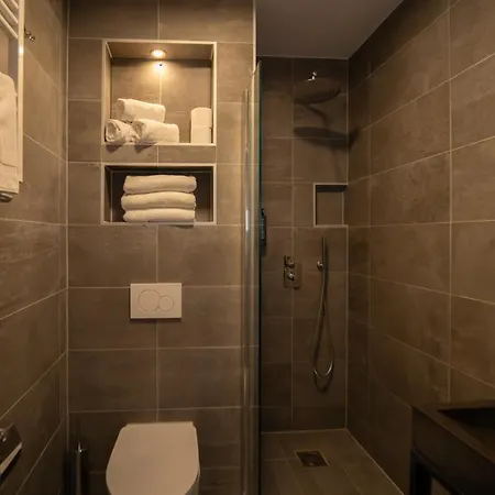 Hotel Art Rotterdam-fully Renovated